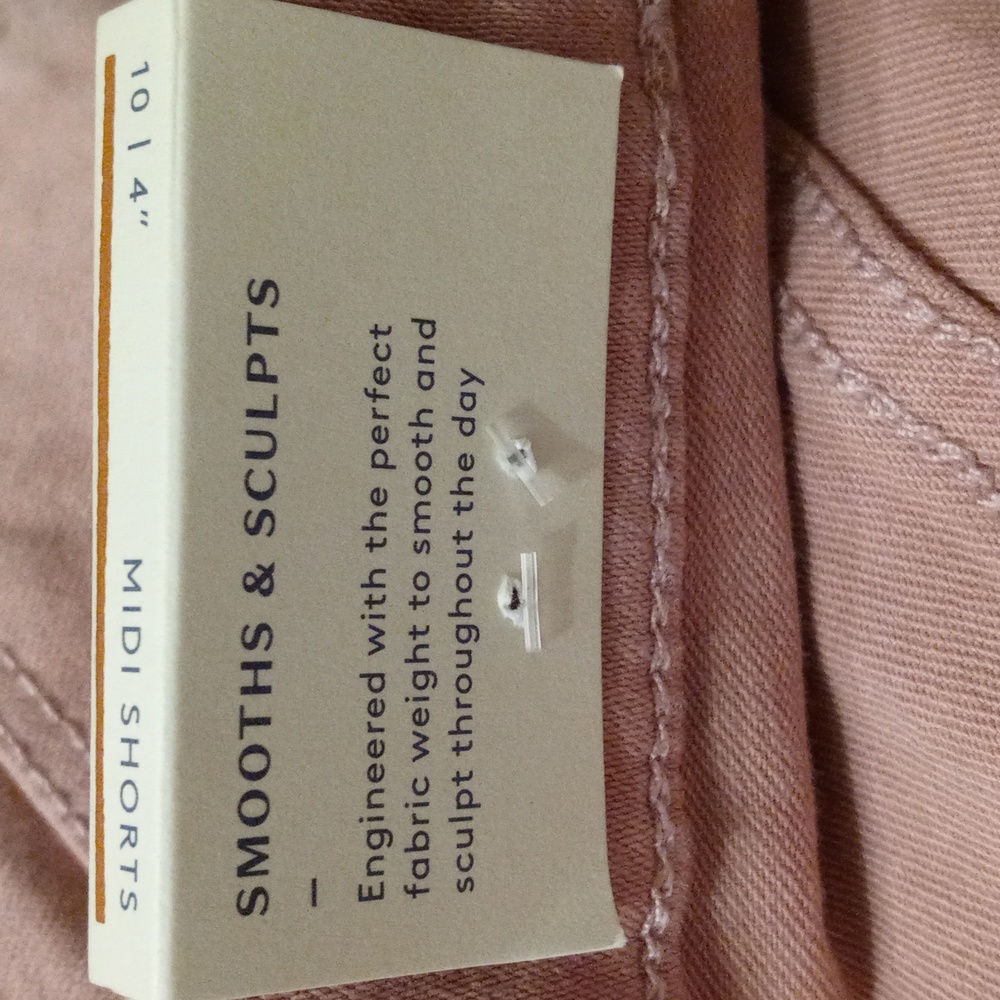 Women's High Rise Midi Shorts - Picture 6 of 7
